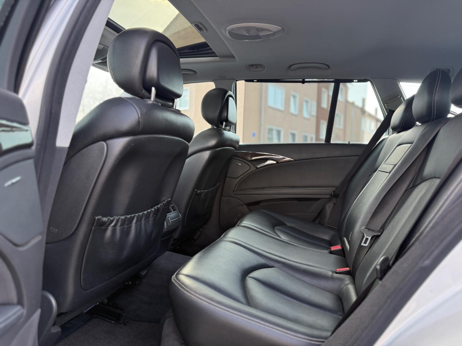 Mercedes-Benz E350 2005 — photo 13