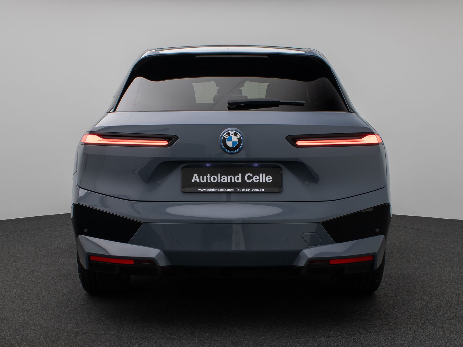 Fahrzeugabbildung BMW iX xD50 Sport Panorama 360°Laser H/K SoftCl 22"