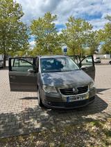 Volkswagen Vw Touran 2.0 TDI Guter Zustand. 7 Sitzer - Volkswagen Touran mit Diesel-Antrieb: Kleinwagen