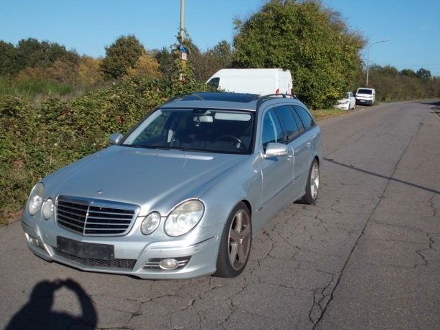 Mercedes-Benz E 320 CDI T AVANTGARDE     Klima - el.SD + Leder