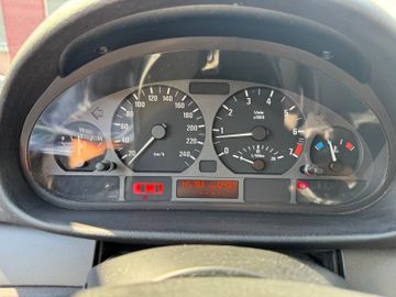BMW 318 - 10