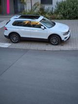 Volkswagen Tiguan 1.4 TSI ACT DSG Comfortline Comfortline - VW Tiguan Gebrauchtwagen in Frankfurt