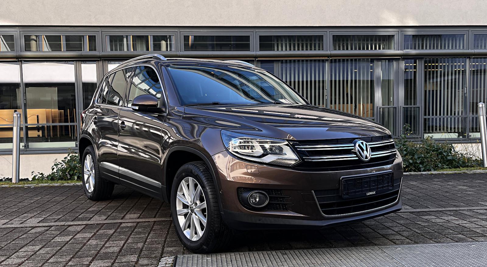 Volkswagen Tiguan Sport & Style 4Motion*Pano*AHK*Navi*Xenon