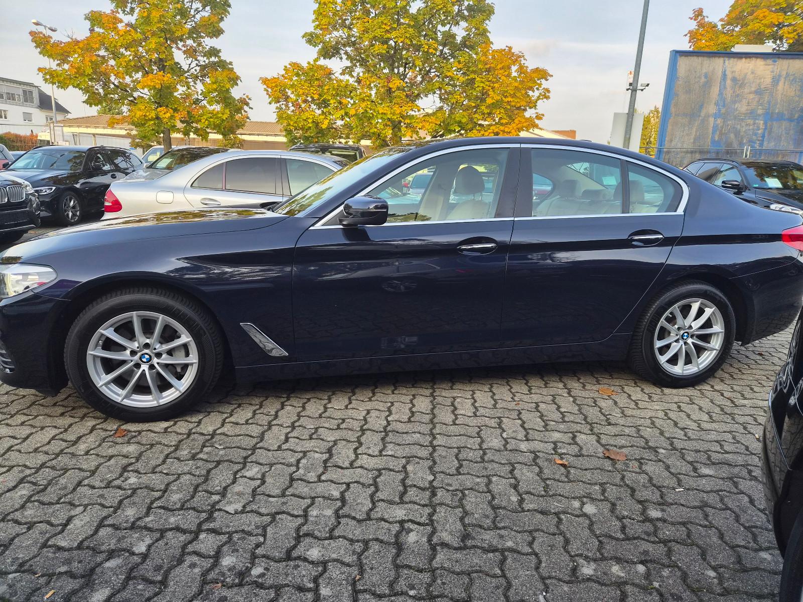 BMW 530 d *NAVI/PDC/Sitzhzg.*
