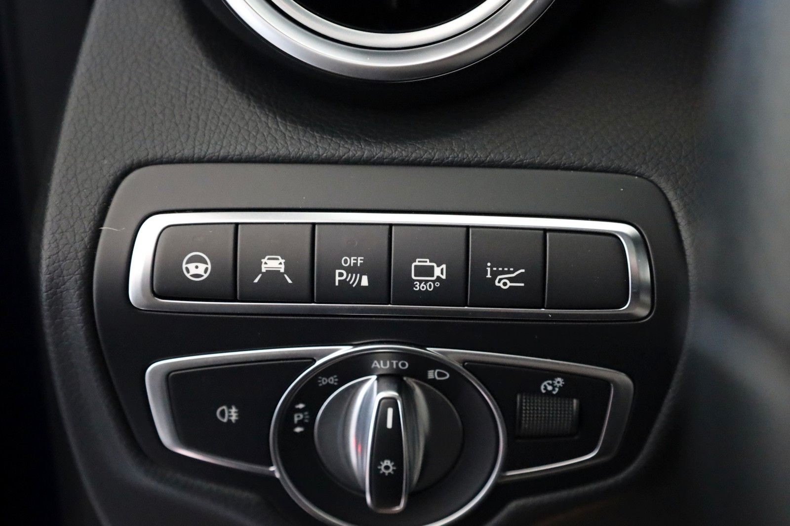 Fahrzeugabbildung Mercedes-Benz GLC 43 AMG 4M Leder,Navi,LED,Panorama,Burmester