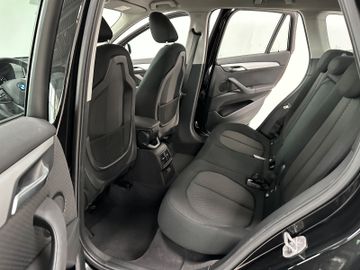 Fahrzeugabbildung BMW X1 sD18i Advantage ParkAssist Navi Lordos Tempom