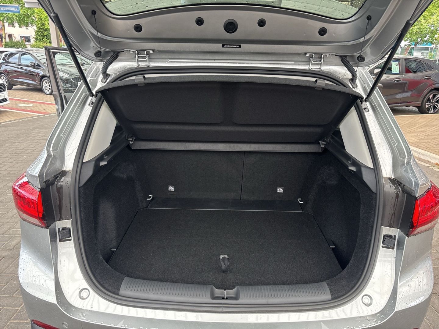 Fahrzeugabbildung MG ZS HEV Luxury Vorführwagen