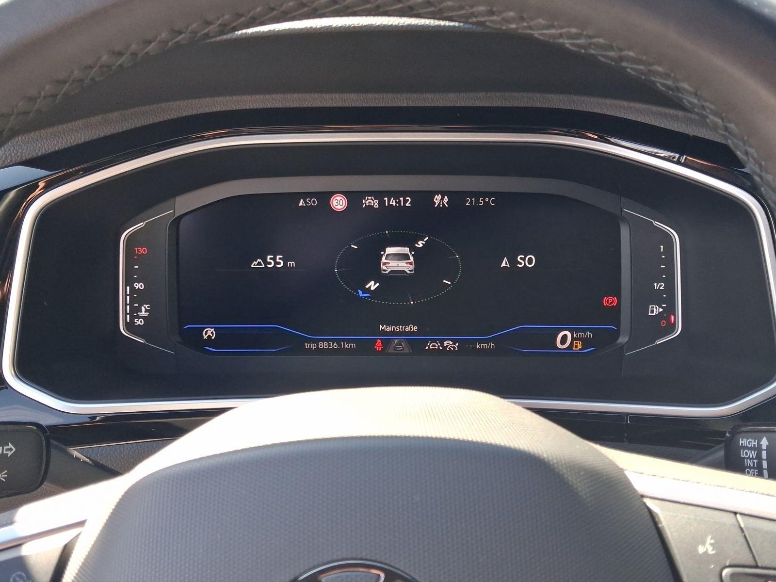 Volkswagen T-Roc 1.0 TSI R-LINE IQ.LIGHT IQ.DRIVE LM17