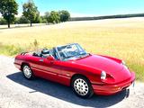 Alfa Romeo Spider in beliebter Farbkombi Rot/Schwarz - Alfa Romeo aus 1992