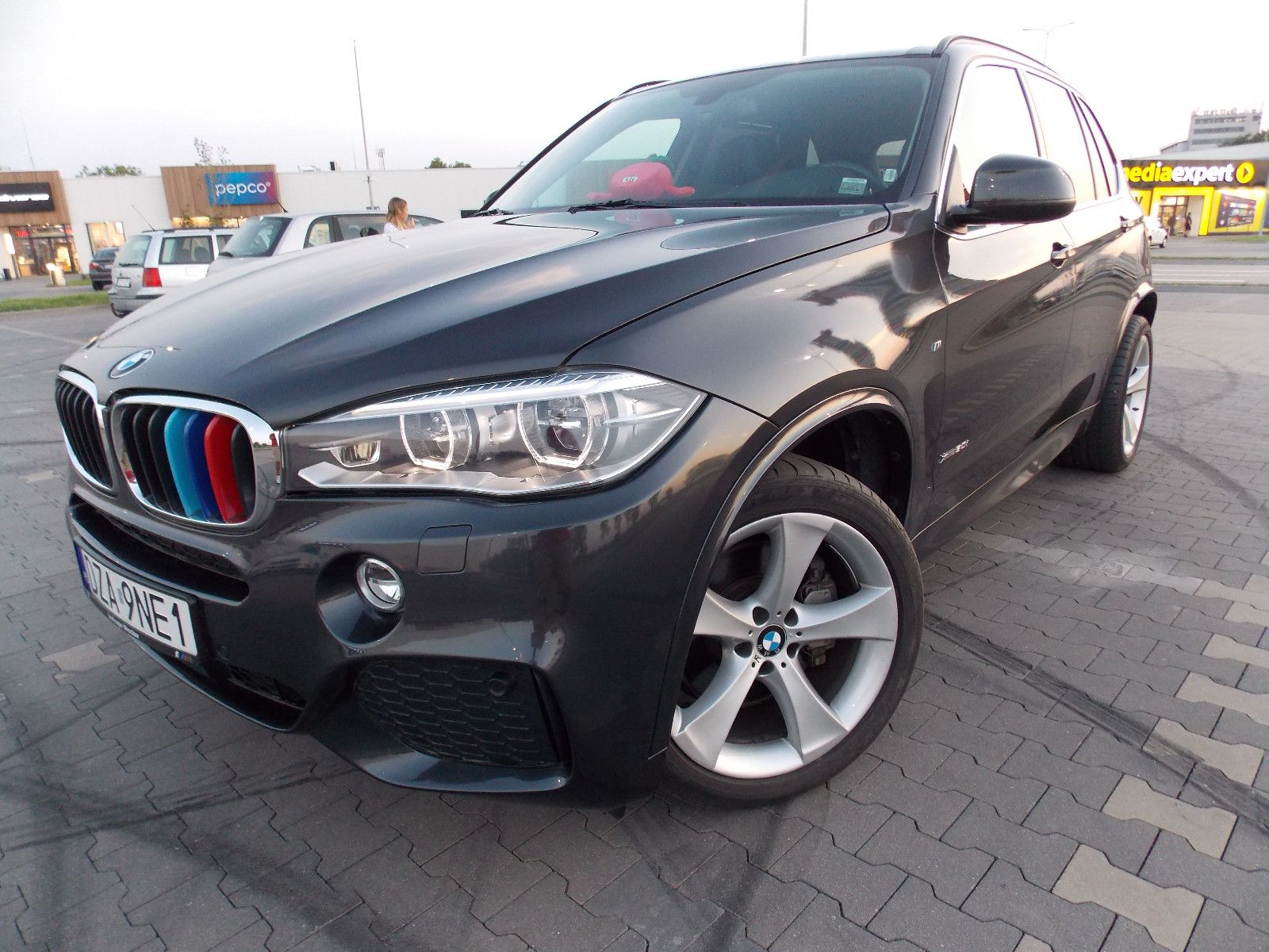 BMW X5 xDrive50i - M HUD Keyless Komfort sitze Voll