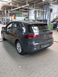 Volkswagen Golf - 3