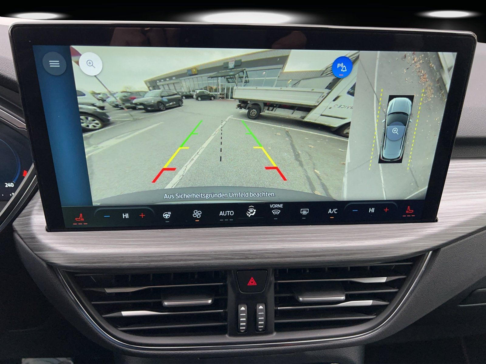 Fahrzeugabbildung Ford Kuga Active X FHEV Glas Dach Winter P. LM 20Z