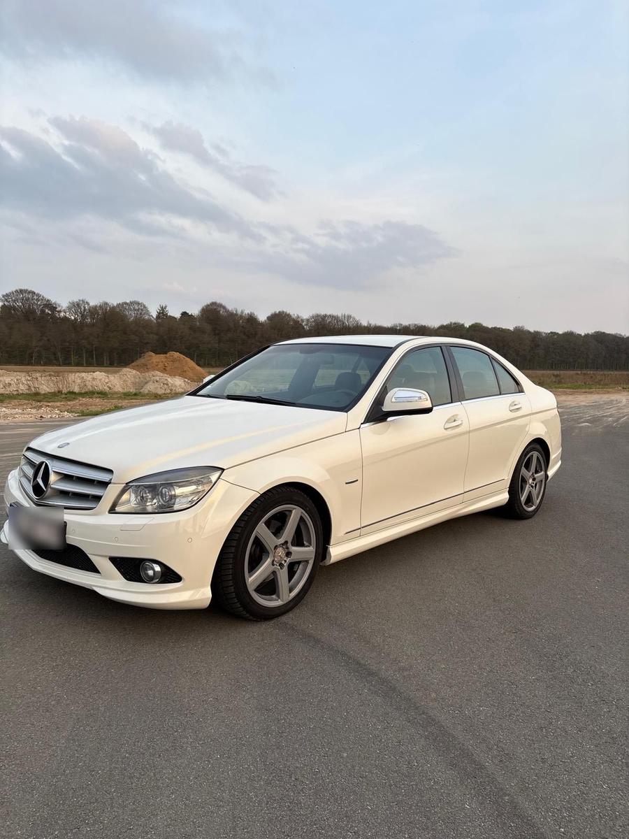 Mercedes-Benz C 220
