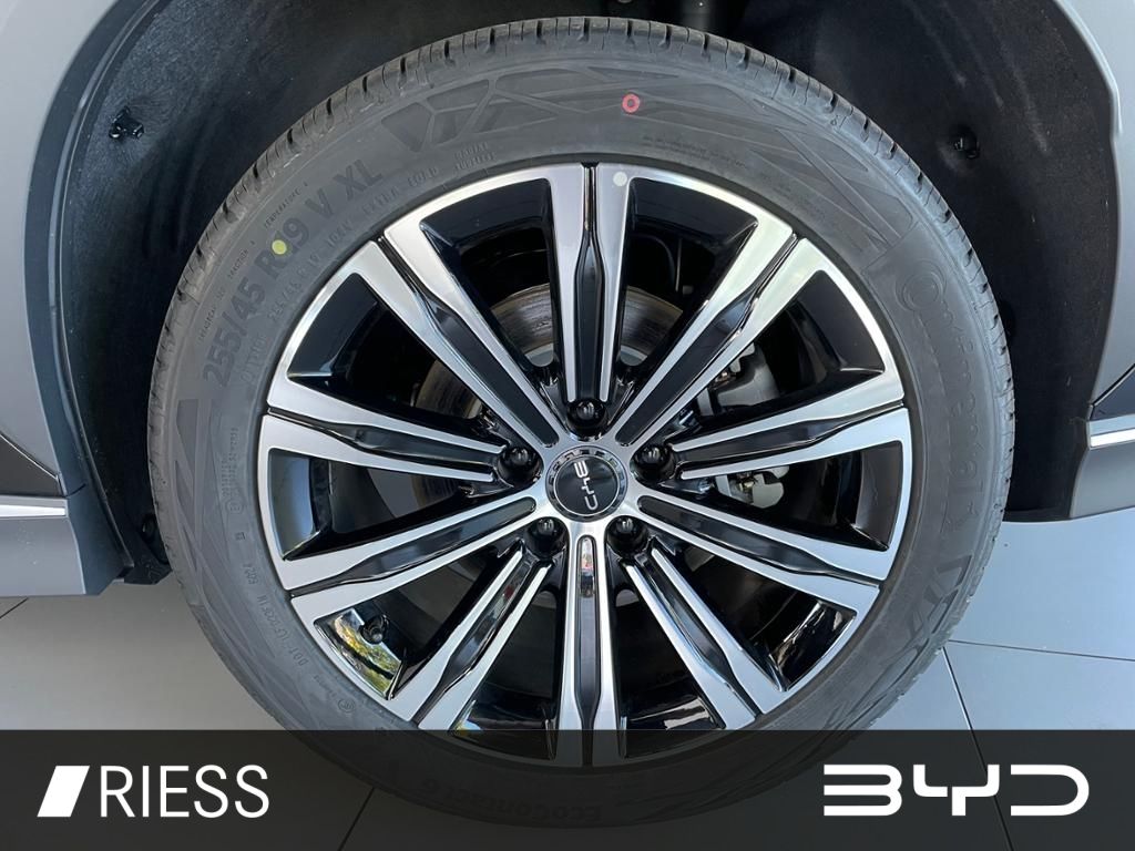 BYD SEALION 7
