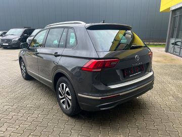 Volkswagen Tiguan - 4