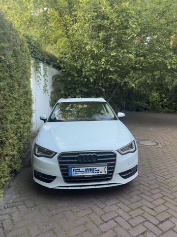 AUDI A3 1.4 TFSI S tronic Ambition Sportback Ambition