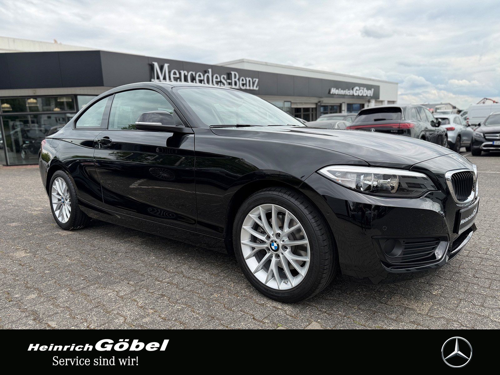 Fahrzeugabbildung BMW 2er - 220i wenig KM 10.820
