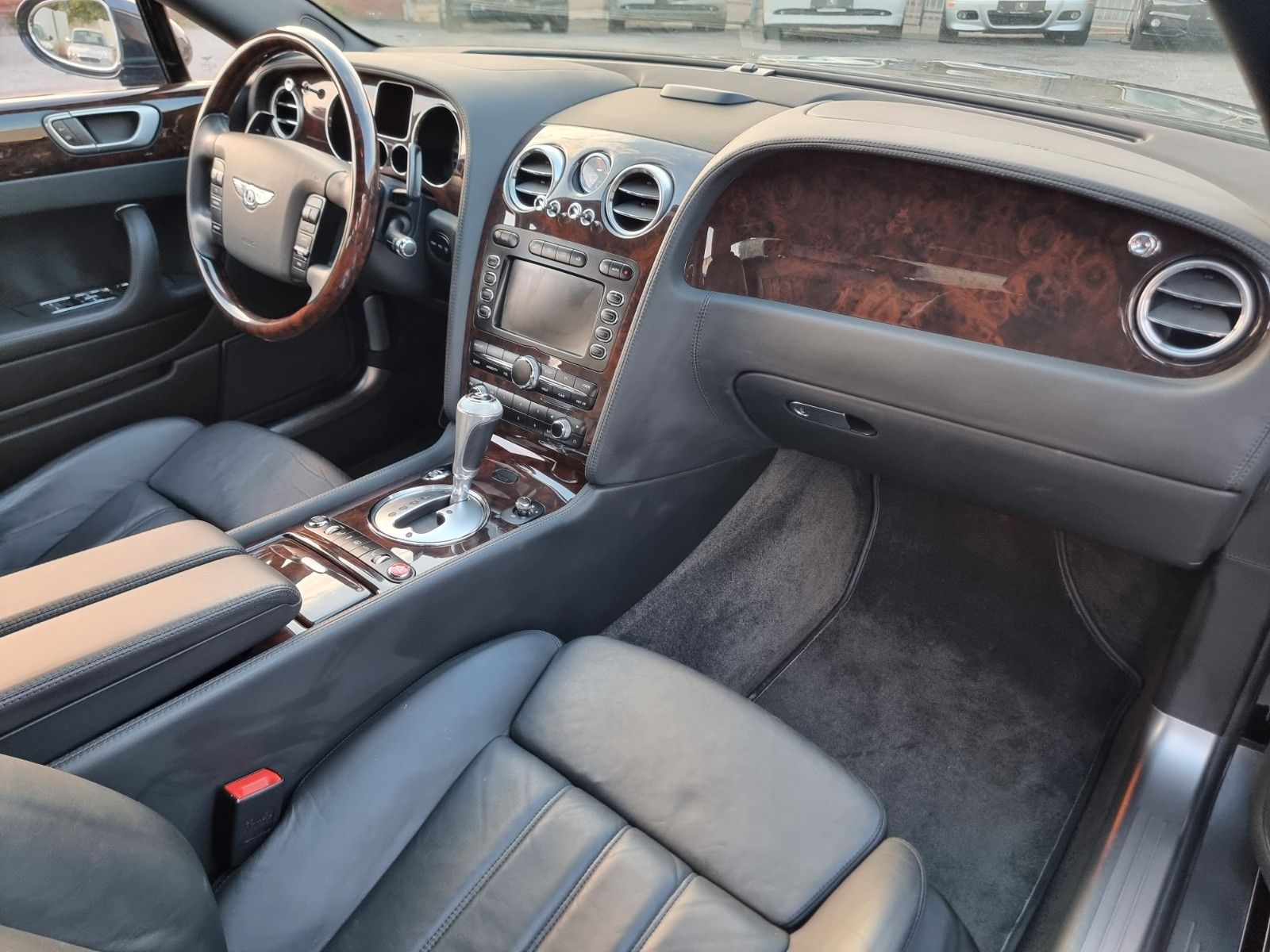 Fahrzeugabbildung Bentley Continental Flying Spur/Ausnahmezustand/Orig. km