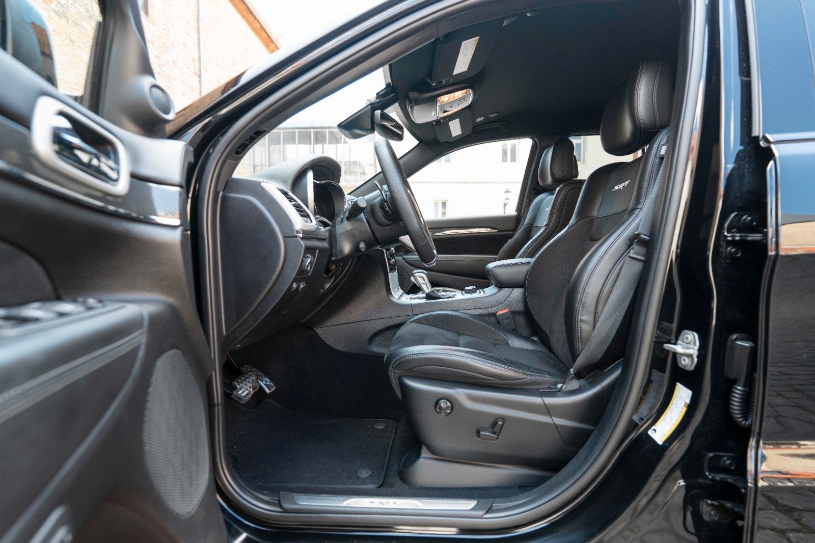 Fahrzeugabbildung Jeep Grand Cherokee 6.4l V8 HEMI SRT LPG ACC KAM