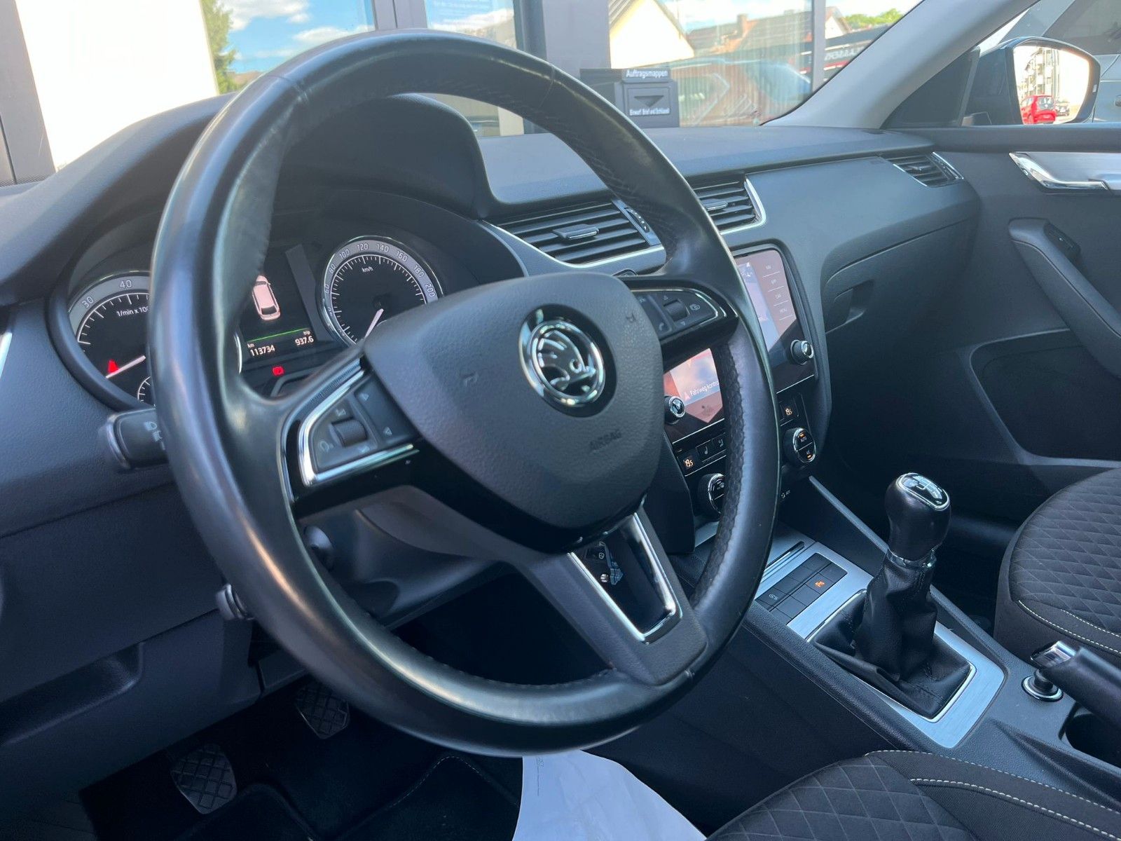 Fahrzeugabbildung SKODA Octavia 1.4 TSI Combi Drive*RFK*AHK*PDC*LED*