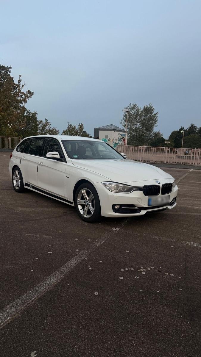 BMW 330