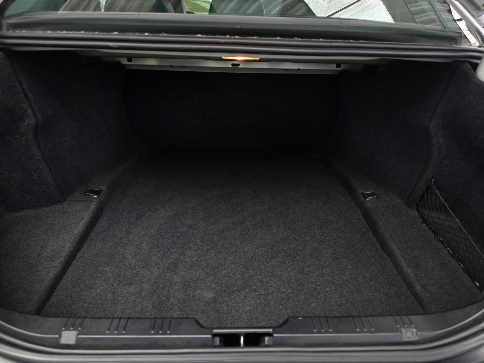 BMW 530i E60 Lim. Automatik LEDER/NAVI/PDC/NAVI/SZH
