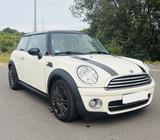 MINI Cooper Coupé - weiße MINI Coupe Serie