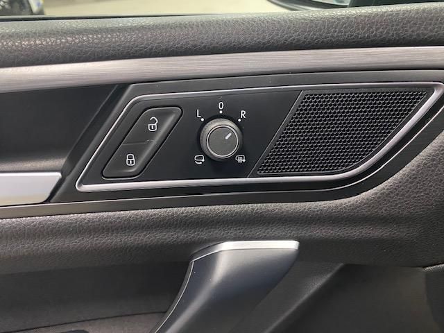 Fahrzeugabbildung Volkswagen Golf Sportsvan 1.5 TSI Comfortline+APP+ACC+KAMER