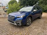 Subaru Outback 2.5i Platinum Lineartronic Modell 2025 - blaue Subaru Outback