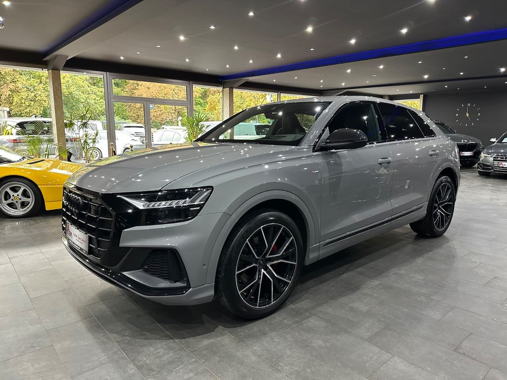 Image of Audi Q8