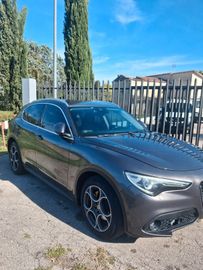 Alfa-Romeo Stelvio - 2