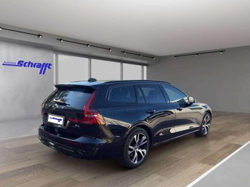 Volvo V60 Plus Dark B4 Deal Attack bis 30.10.2026