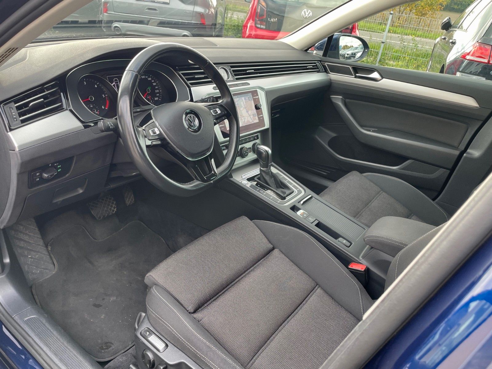 Fahrzeugabbildung Volkswagen Passat Variant 2.0 TDI Comfortline DSG Navi ACC