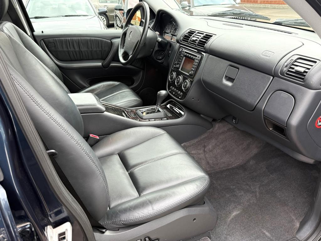 Mercedes-Benz ML 400