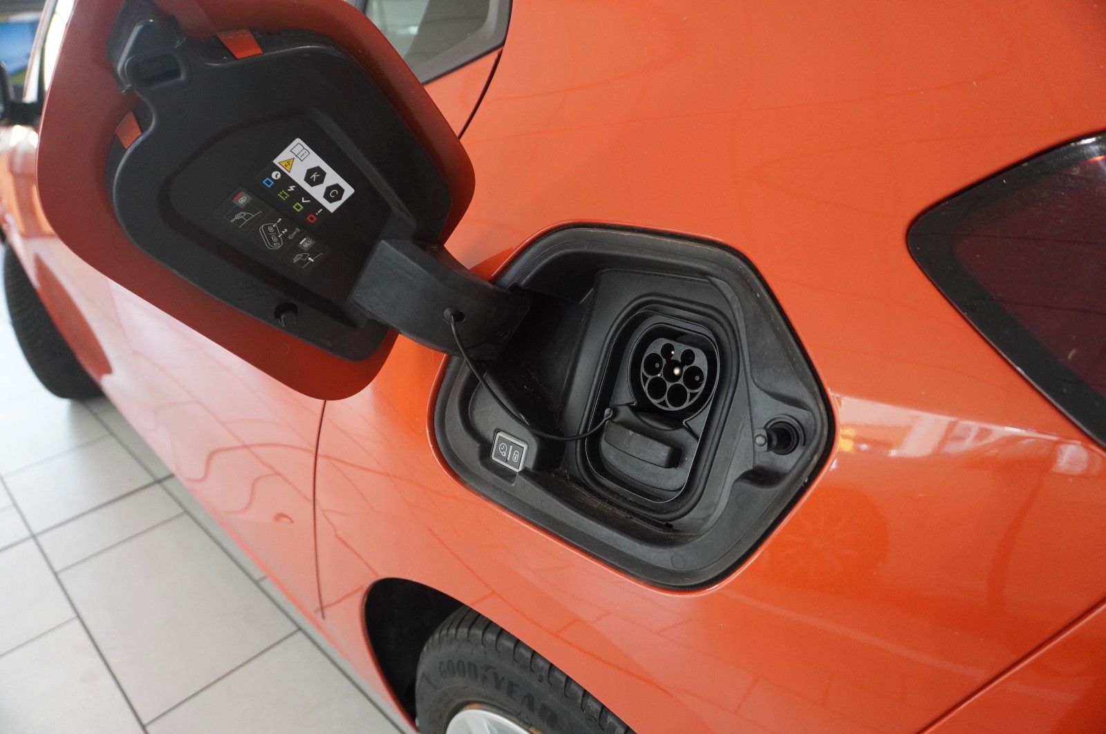 Fahrzeugabbildung Opel Corsa-e  EDITION 7,4kw/50kwh/Allwetter/