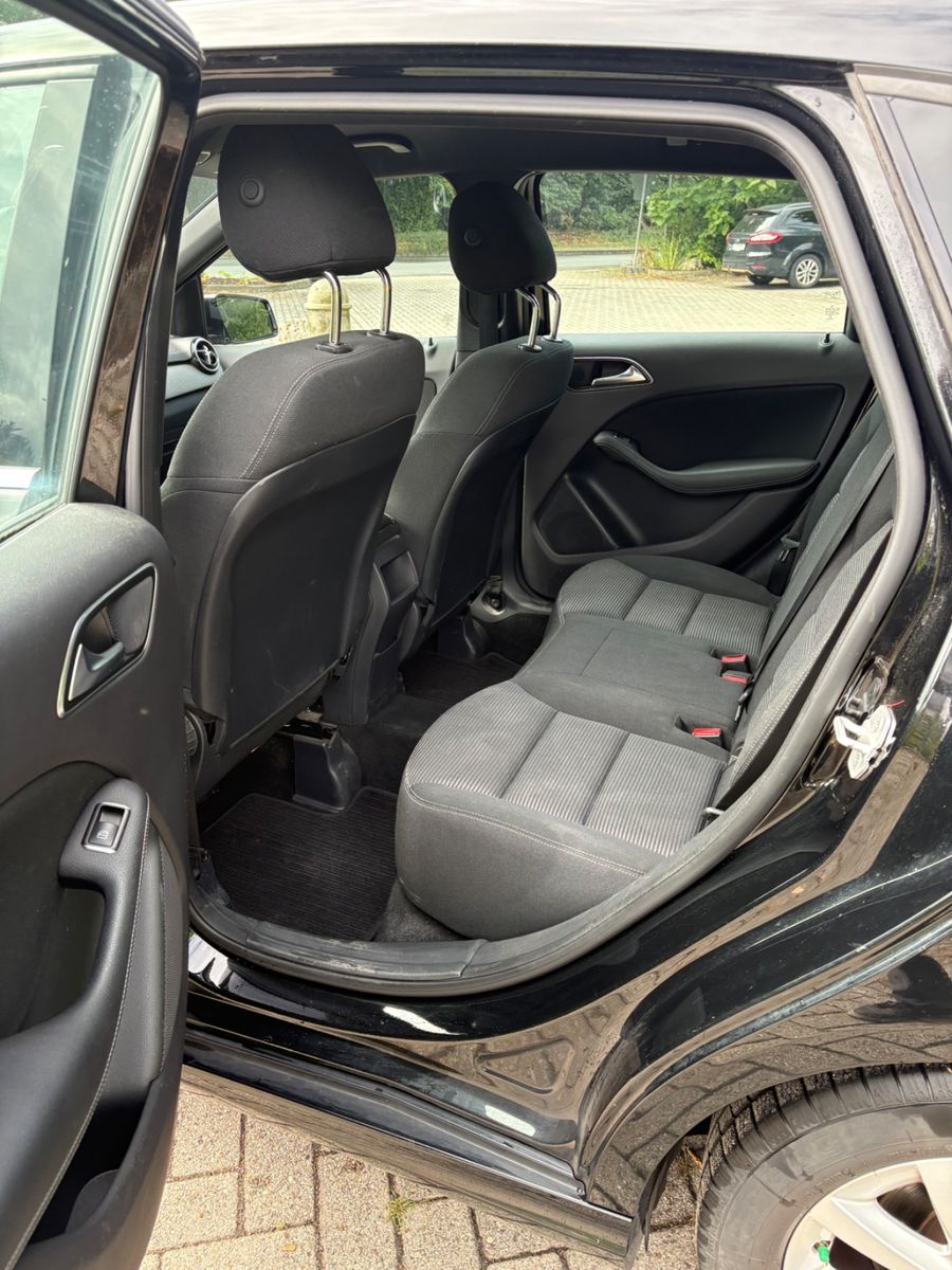 Photo 7 of MERCEDES-BENZ B 180