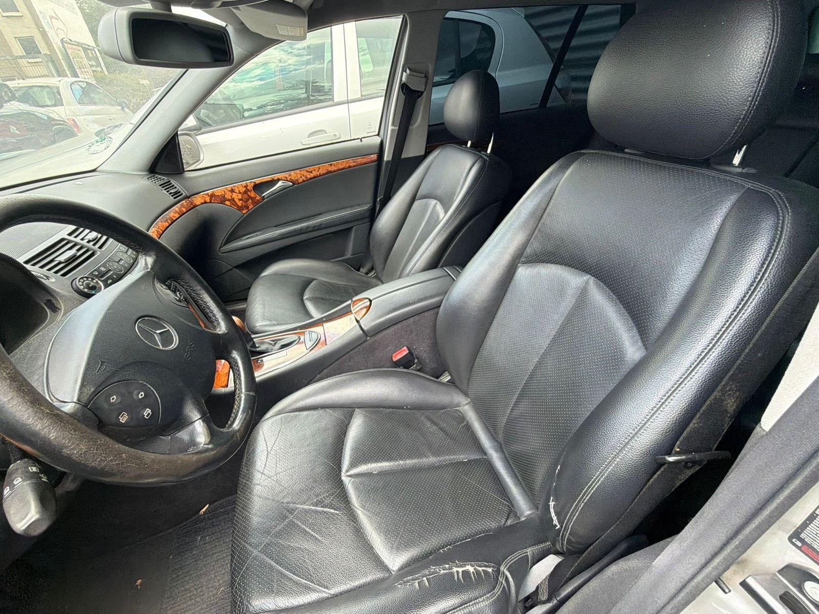 Mercedes-Benz E220 2005 — engine 150 HP (110kW)