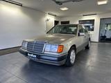 Mercedes-Benz 220 E SHD*Alu*el. Sitz TÜV fällig - Mercedes-Benz 220: A