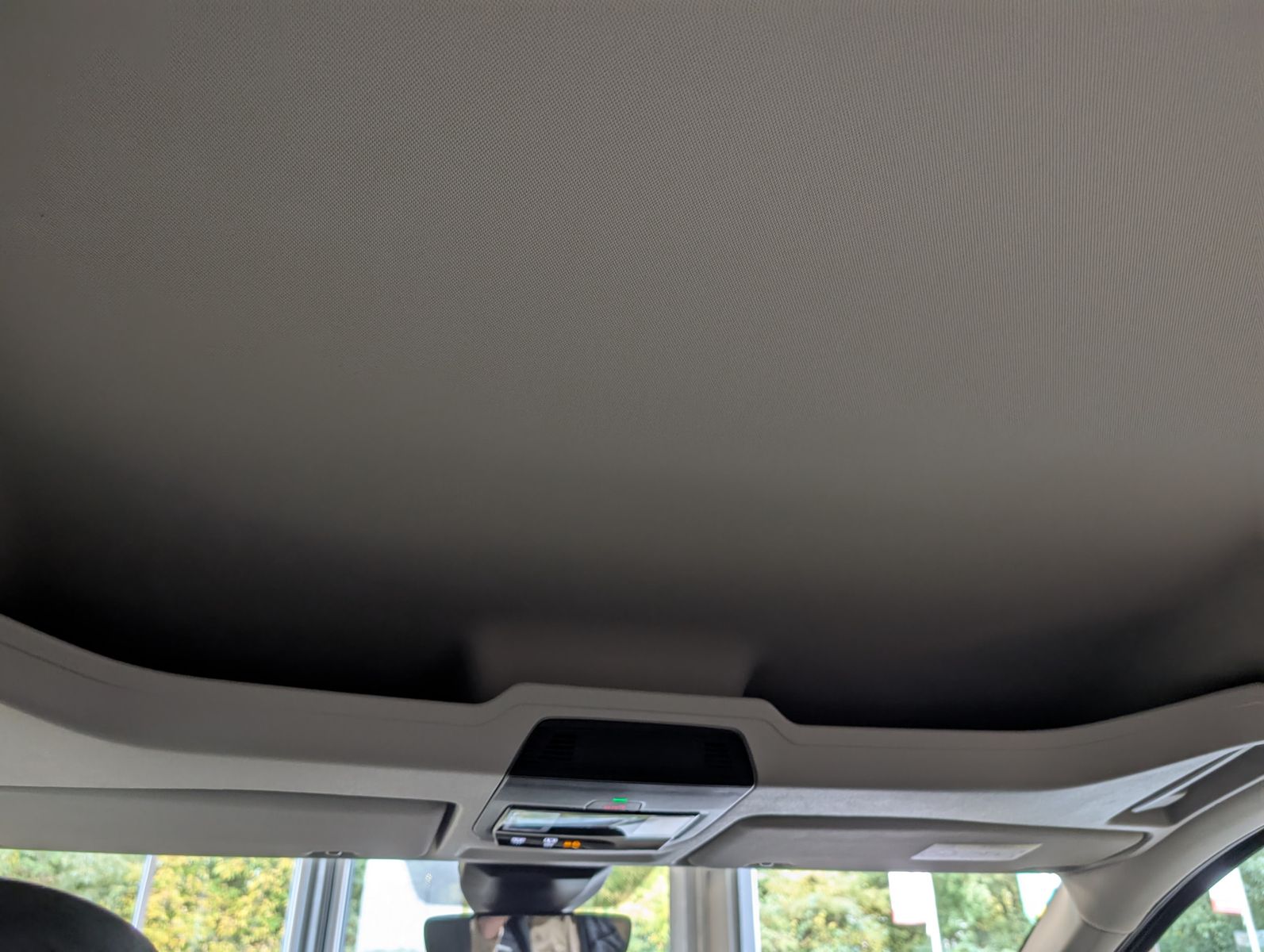 Fahrzeugabbildung Ford Tourneo Connect L2 Titanium 7-Sitze Bi-LED Cam A