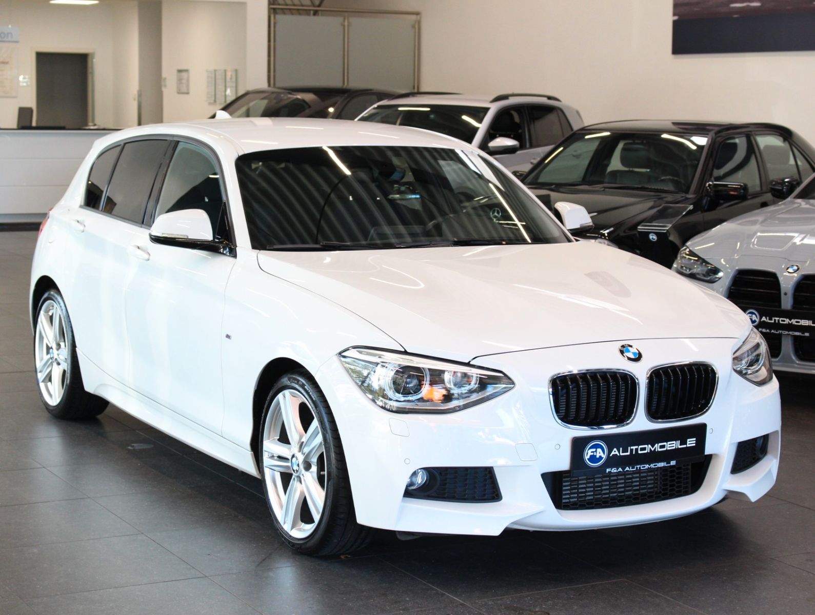 Fahrzeugabbildung BMW 120 d M Sport Navi*Bi Xenon*1. Hand*HiFi