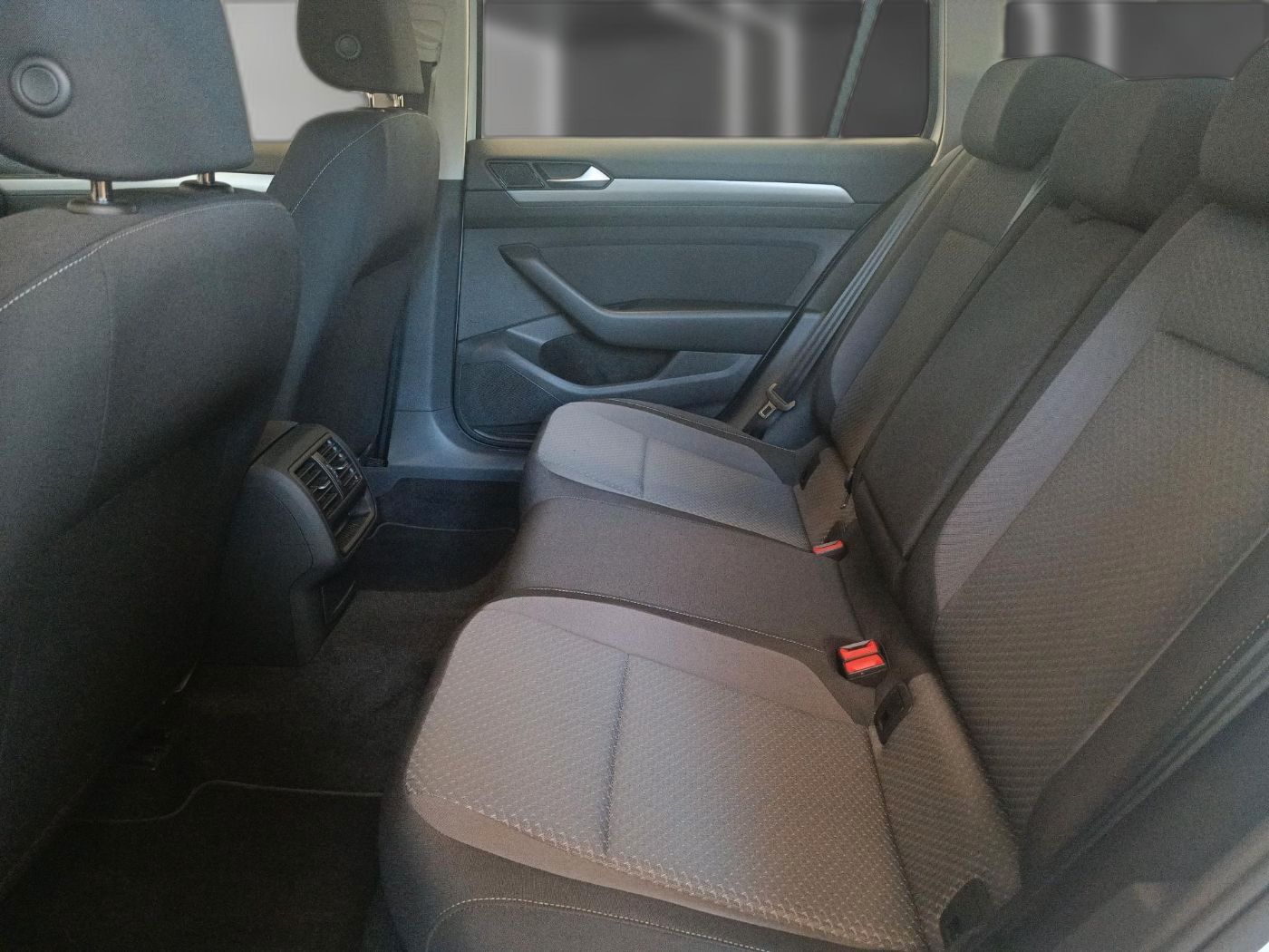 Volkswagen Passat Variant - Bild 18