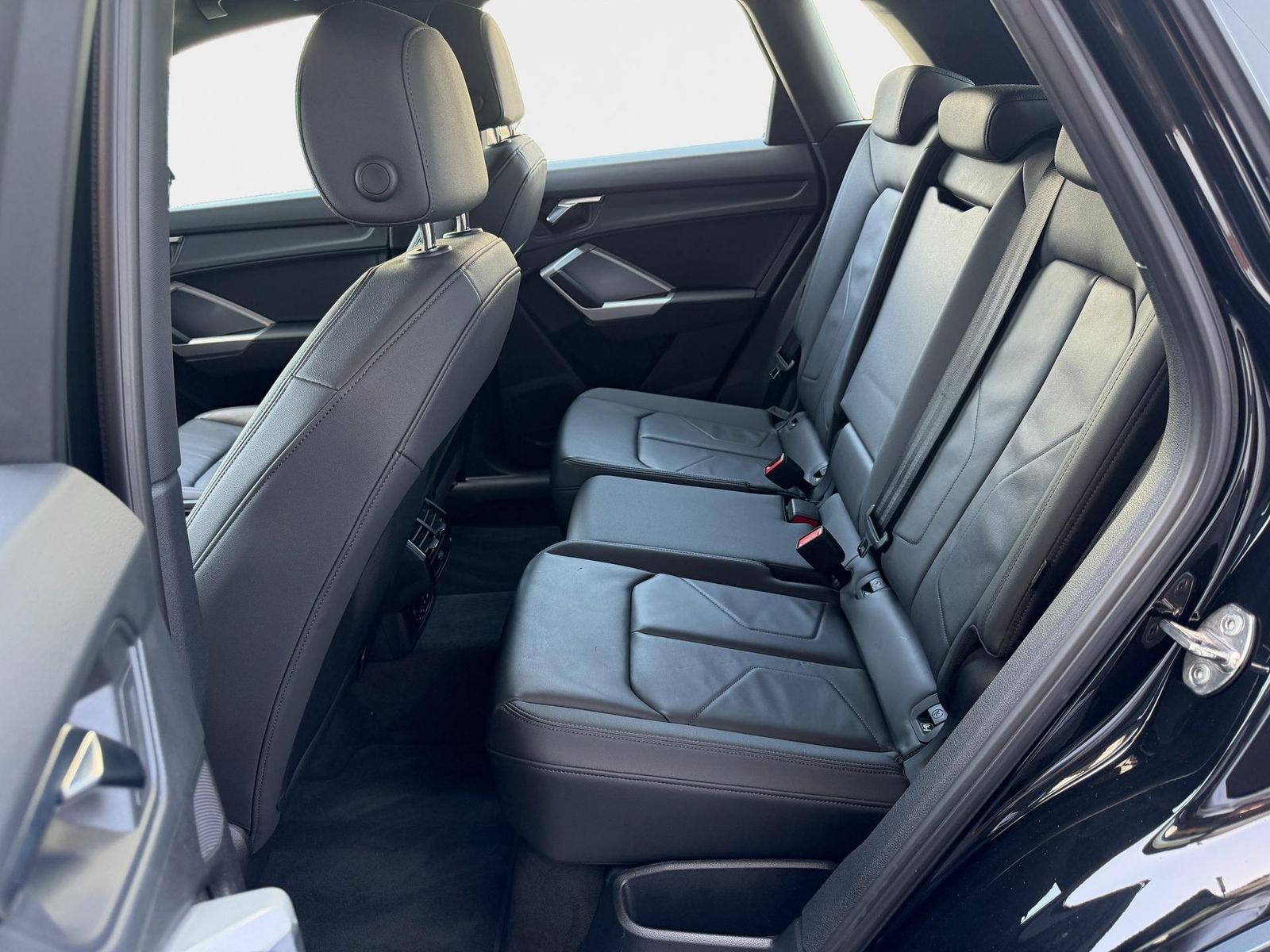 Audi Q3 35 1.5 TFSI S LINE Leder Kamera elektr. AH... foto 15
