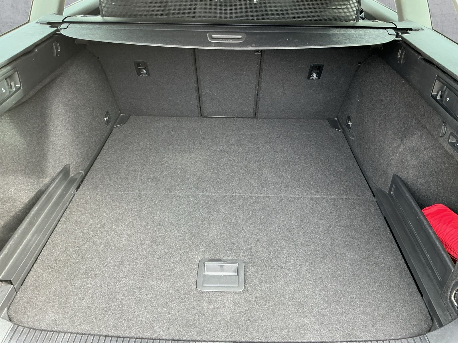 Volkswagen Passat Variant - Bild 14