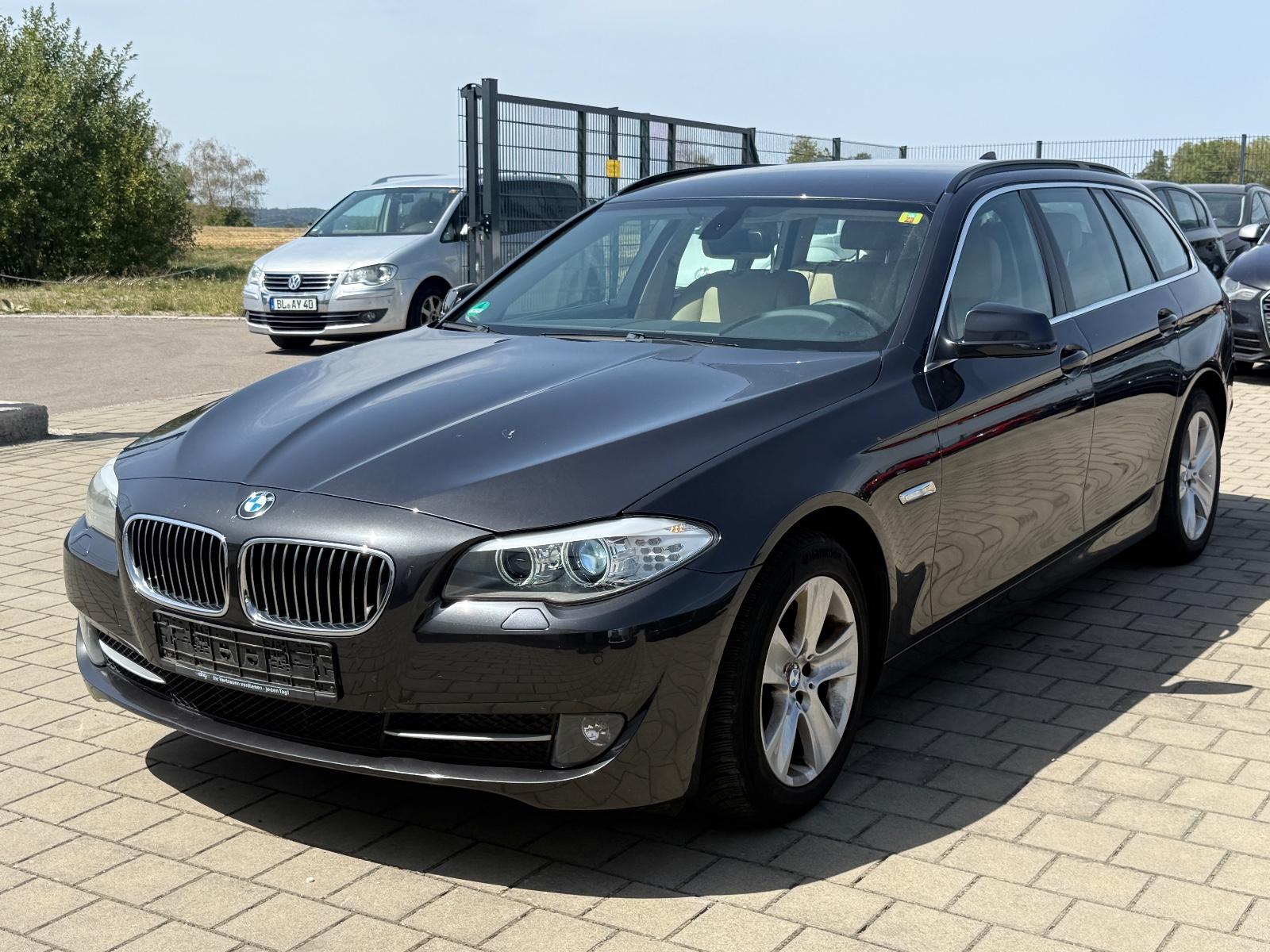 BMW 530 5 Touring 530 i AUTOM./NAVI/LEDER/BI-XENON/