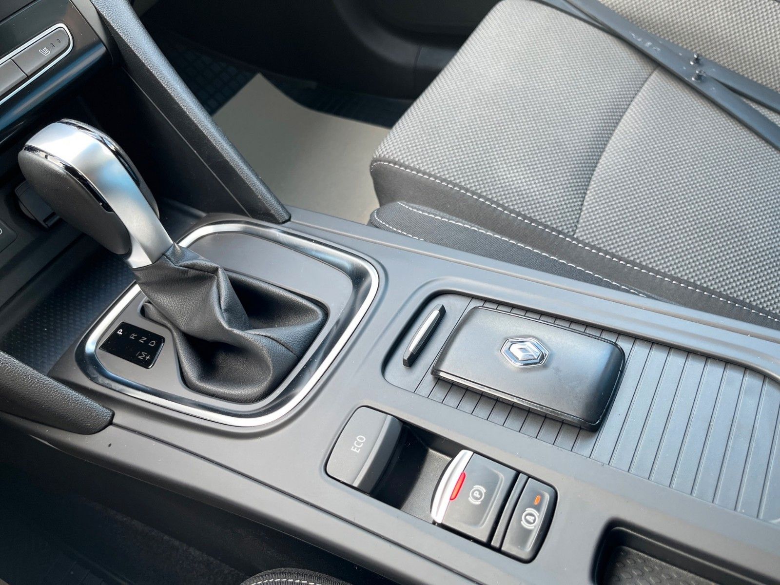 Renault Megane IV Grandtour Equilibre – Bild 17