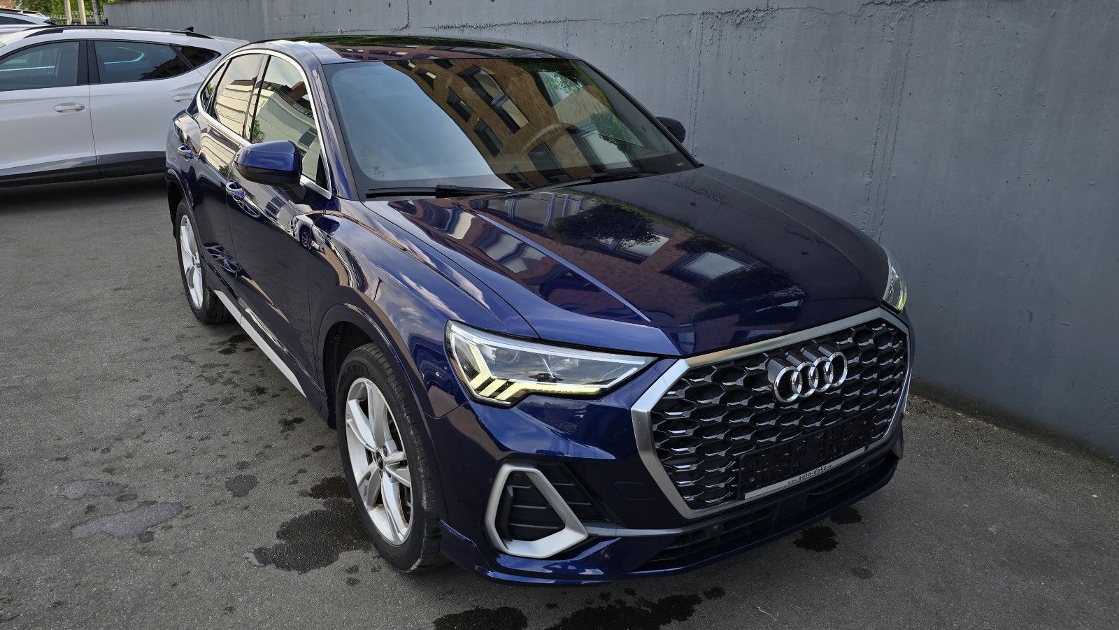 Audi Q3 45 TFSI e S tronic 3 x S line Sportback foto 2