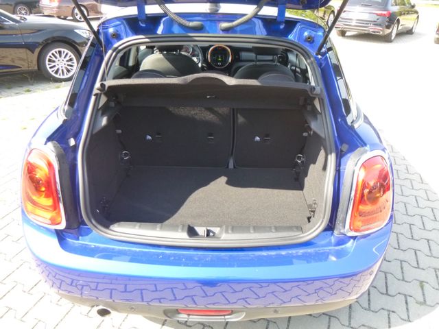 Fahrzeugabbildung MINI Cooper 1,5 >5-türig/NAV/PDC/40.850KM<