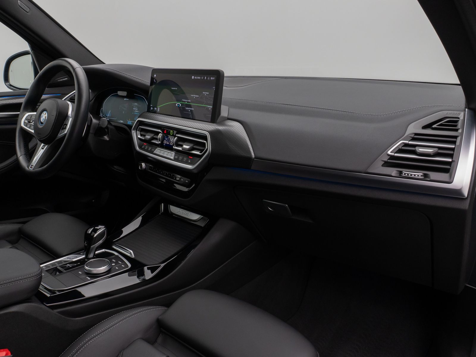 Fahrzeugabbildung BMW X3 xD30e M Sport Panorama Laser 360° HUD DAB H/K