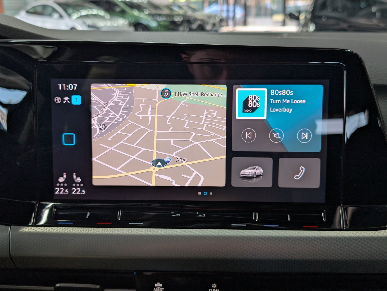Fahrzeugabbildung Volkswagen Golf Move 1.5 TSI ACC LED SHZ VIRT AMBI APP BHL