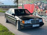 Mercedes-Benz W124 400E Mercedes V8 Zustand Wartung TOP ... - scheckheftgepflegte Mercedes E 420